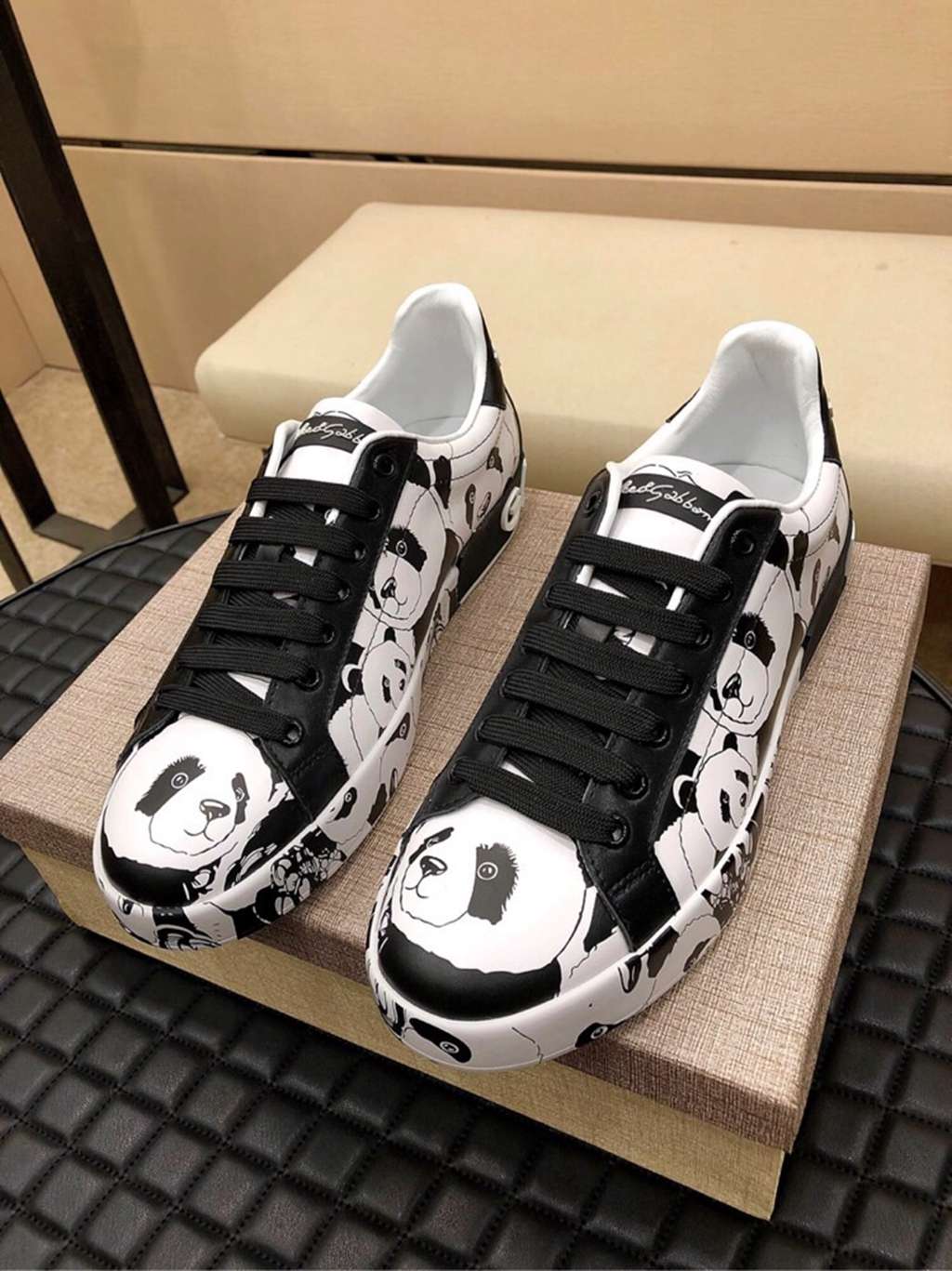 D*G sneaker